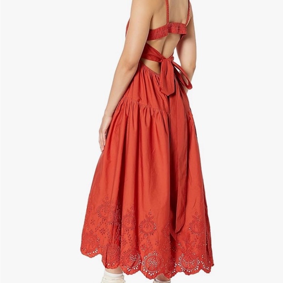 NWT Moon River Tiered Shirred Back Tie Cut-Out Eyelet Midi Dress Brick Size L - Picture 3 of 12